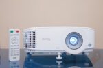 BenQ MS550 Projector - Image 2