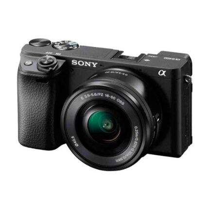 Sony Alpha 6400 with 16-50mm f/3.4-5.6 OSS PZ kit